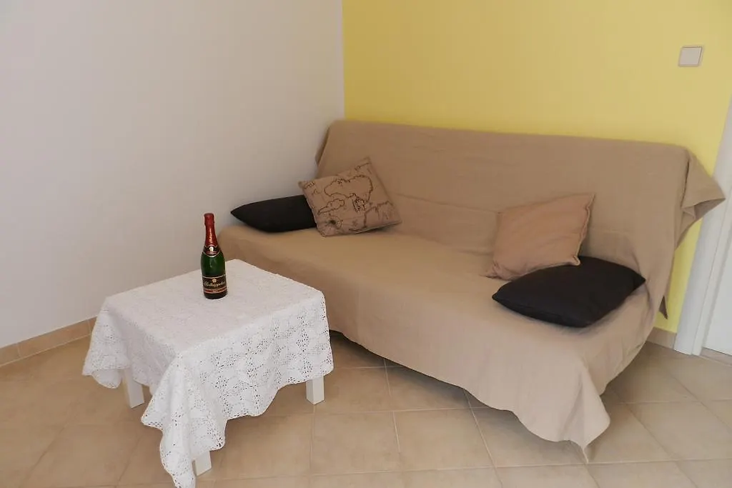 Mata Apartments Premantura Croatia